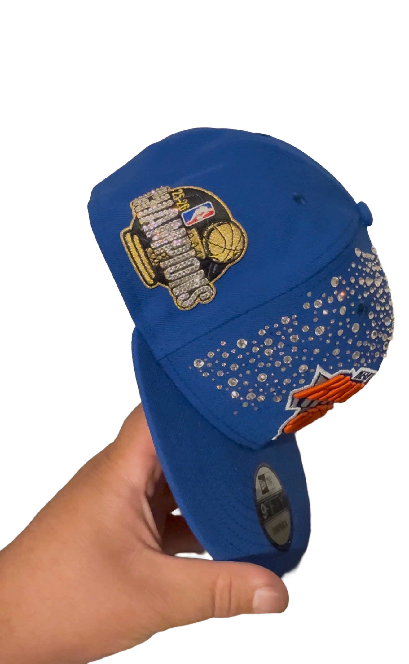 Knicks “VVS Meteor Showers All Swarovski” SnapBack Champions edition.